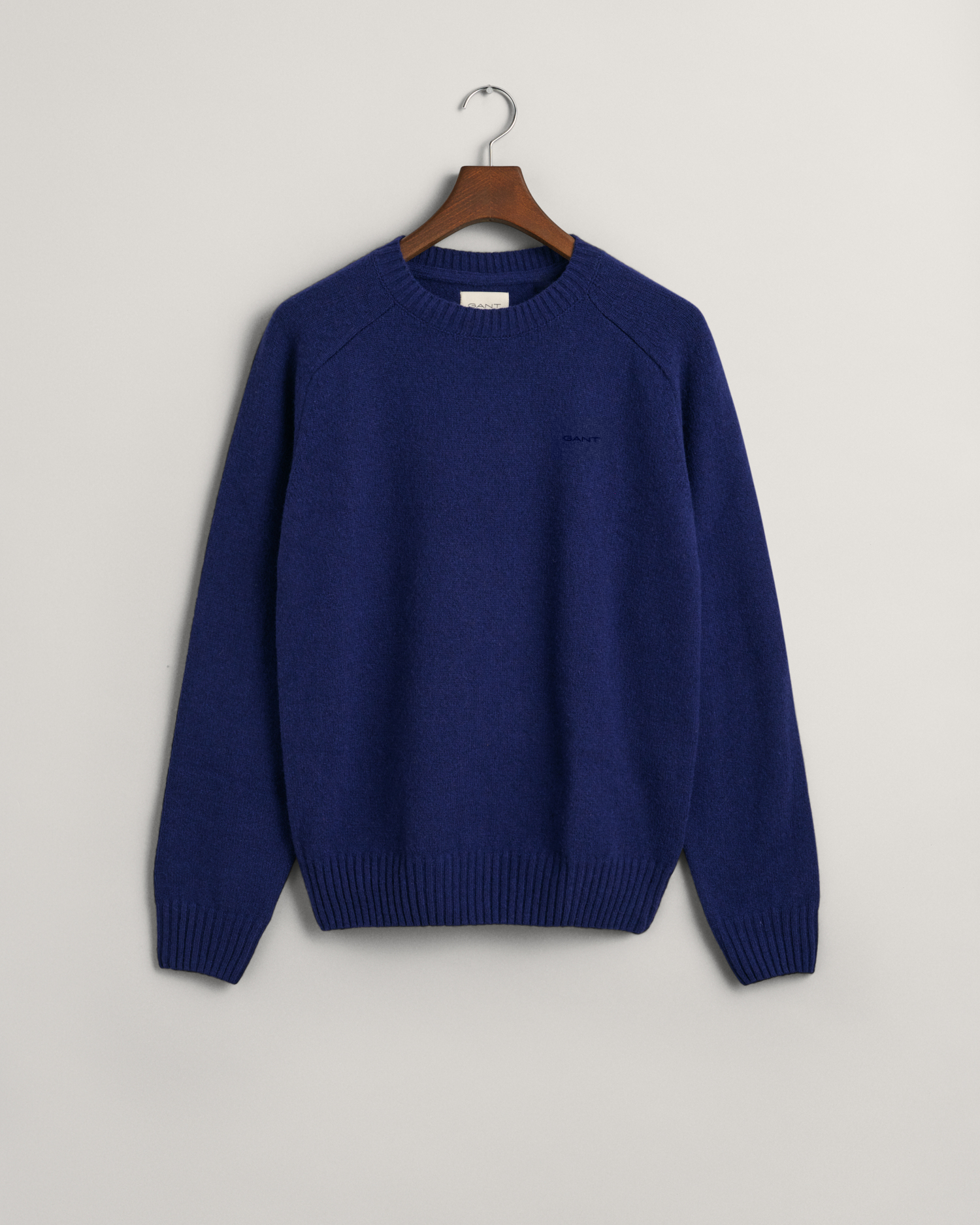 Gant navy on sale crew neck jumper