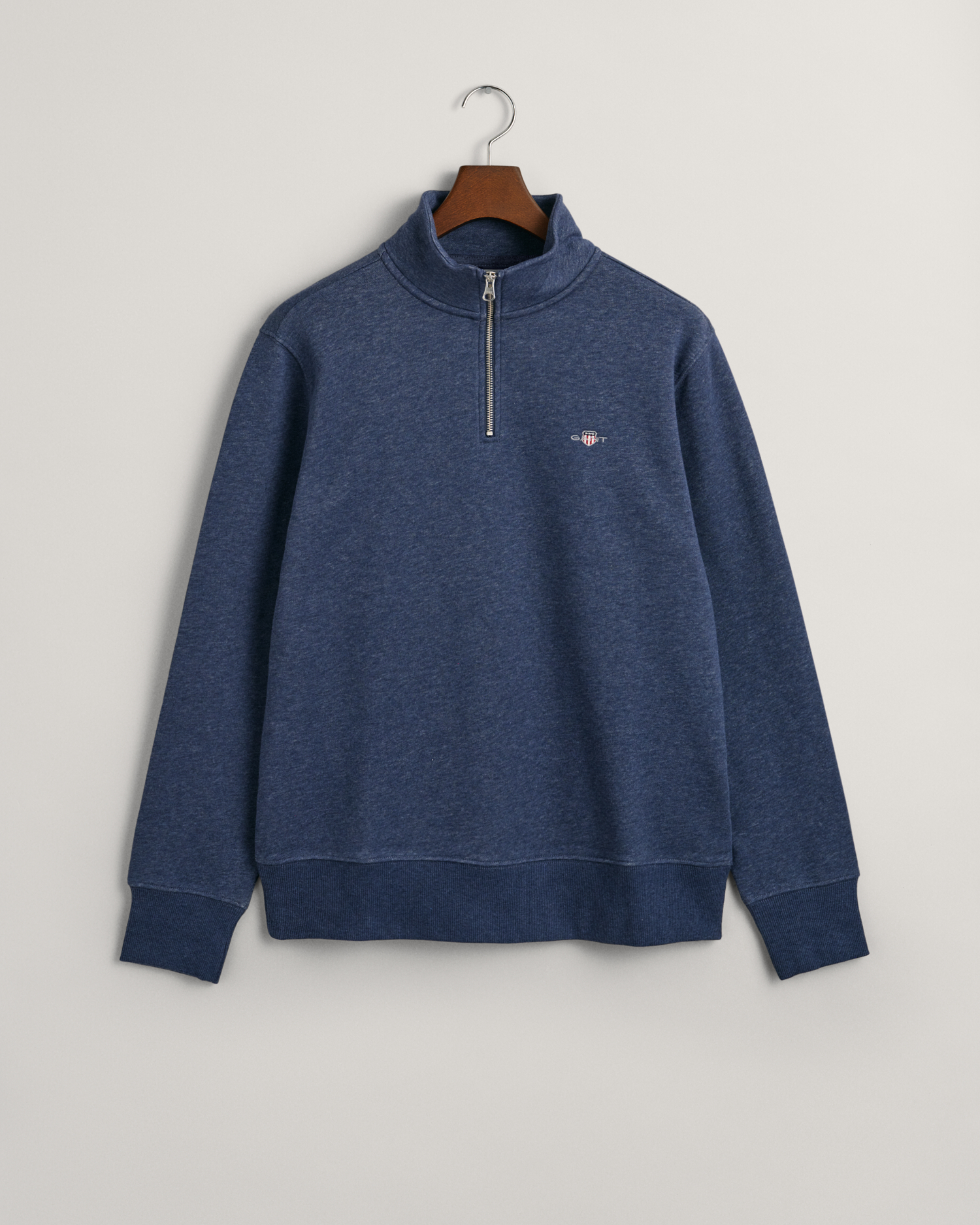 Seasonal Essential Embroidered Archive Shield Half-Zip Sweatshirt - GANT