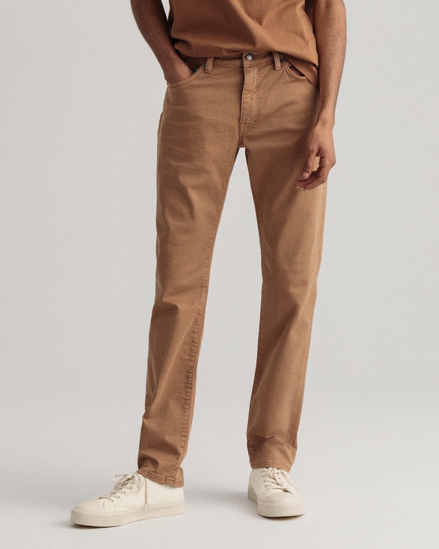 

GANT Men Hayes Slim Fit Desert Jeans (36-34) Brown