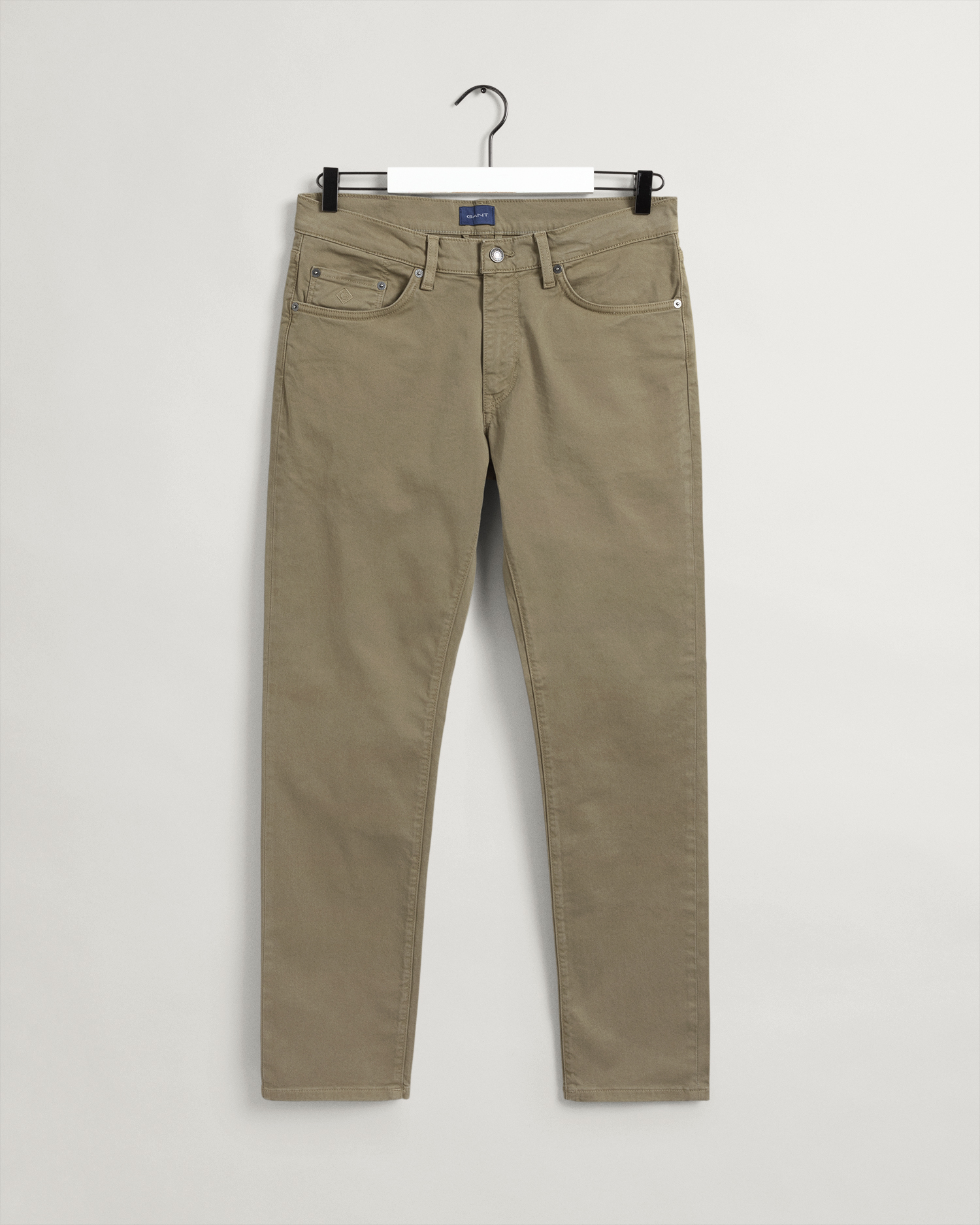 

GANT Men Hayes Slim Fit Desert Jeans (30-32)