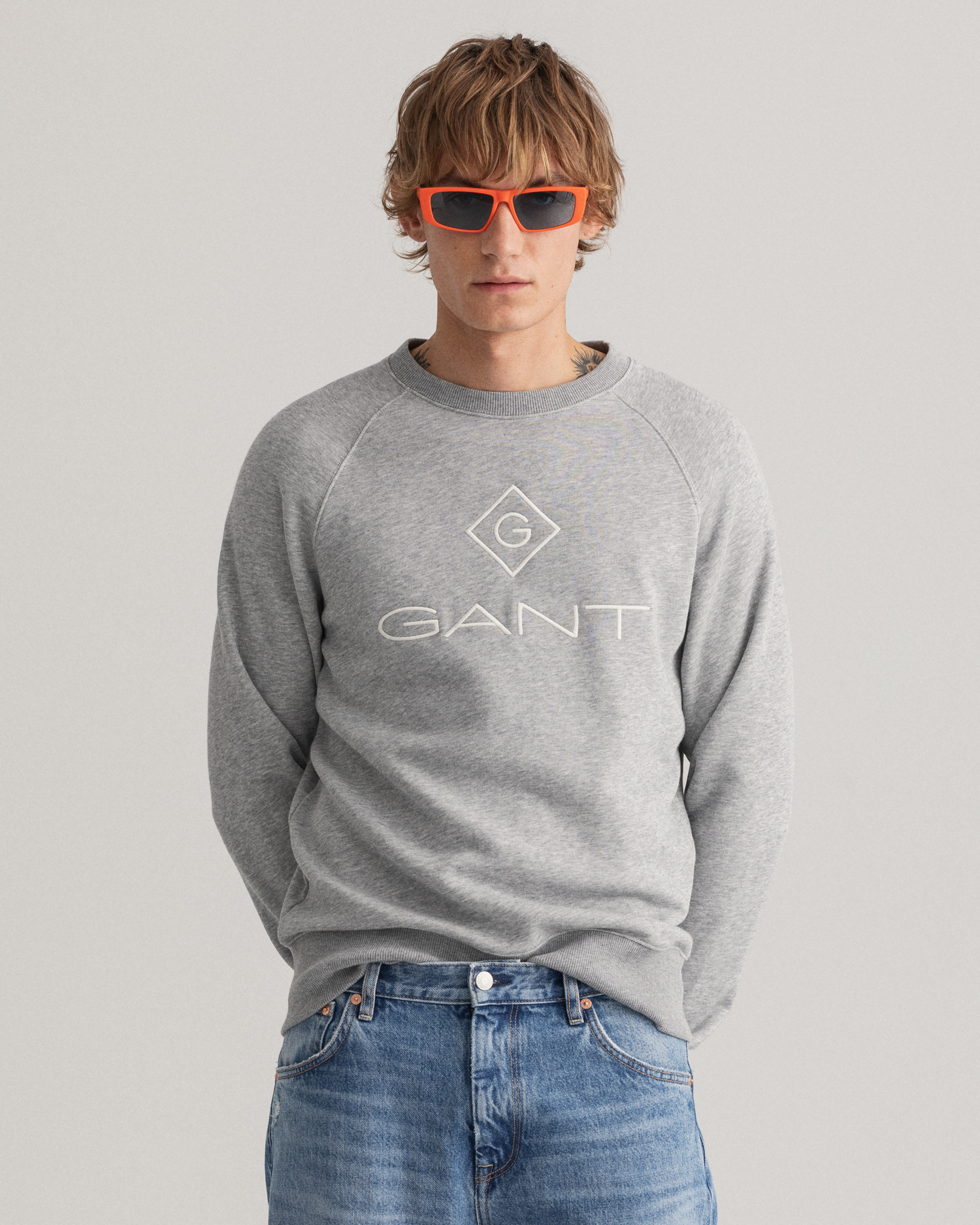 

GANT Men Logo Crew Neck Sweatshirt (XXXL) Grey